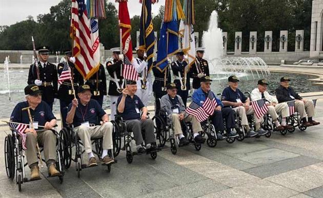 Roy Jacoby WWII Vet visits WWII memorial with other Vets during Honor Flight to DC September 2018